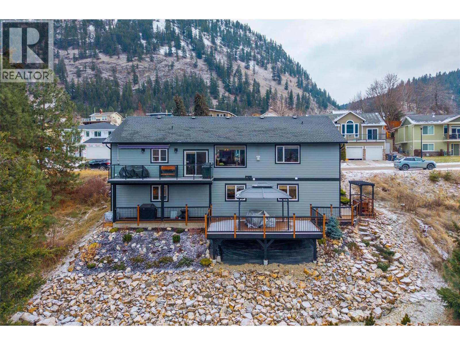 1200 Montgomery Place, Chase