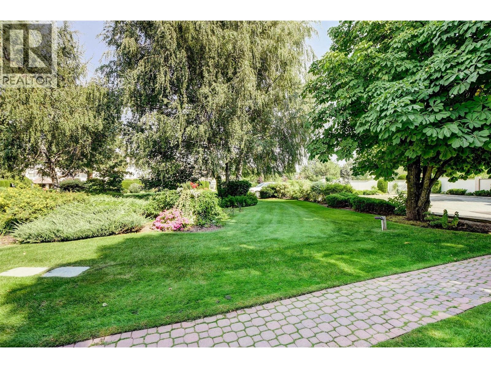 102 2300 Benvoulin Road, Kelowna