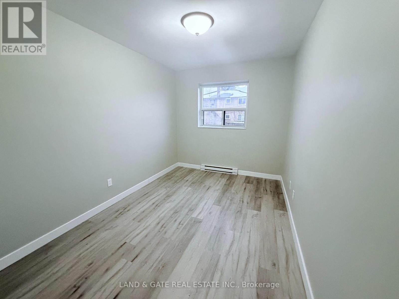 111 - 330 GIBB STREET - Photo 5 of 11, Oshawa (Vanier), Ontario