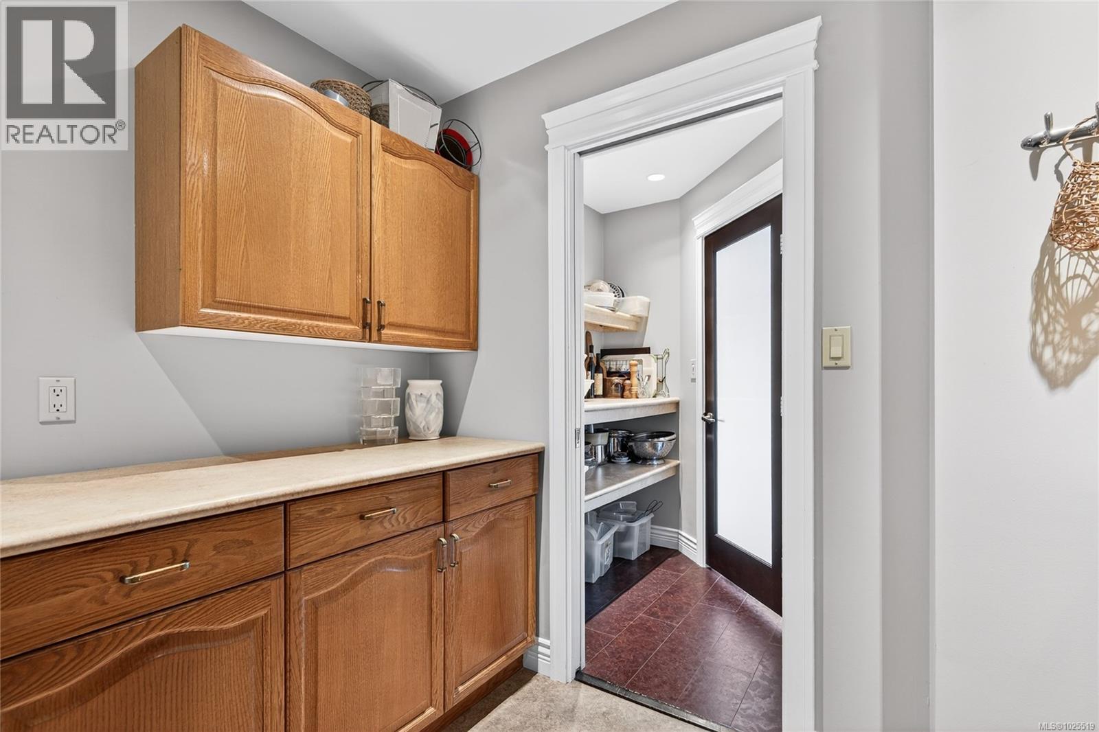 118 1807 Beaufort Ave, Comox