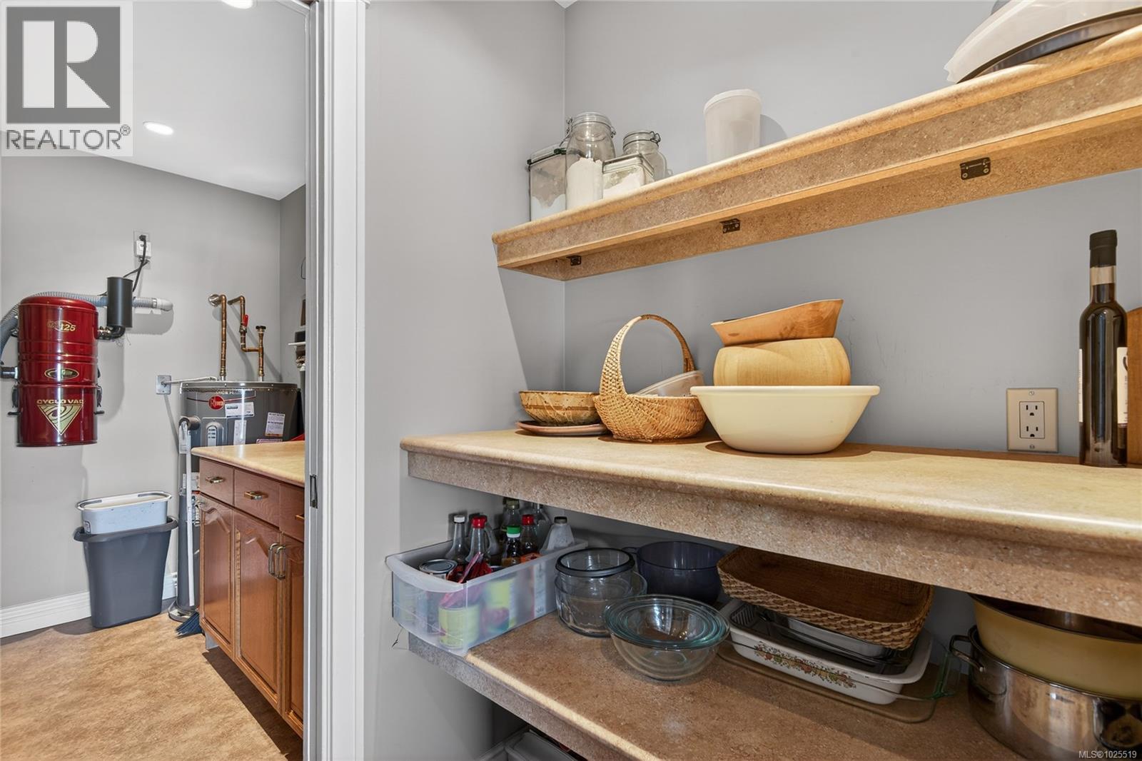 #118 1807 Beaufort Ave - 23