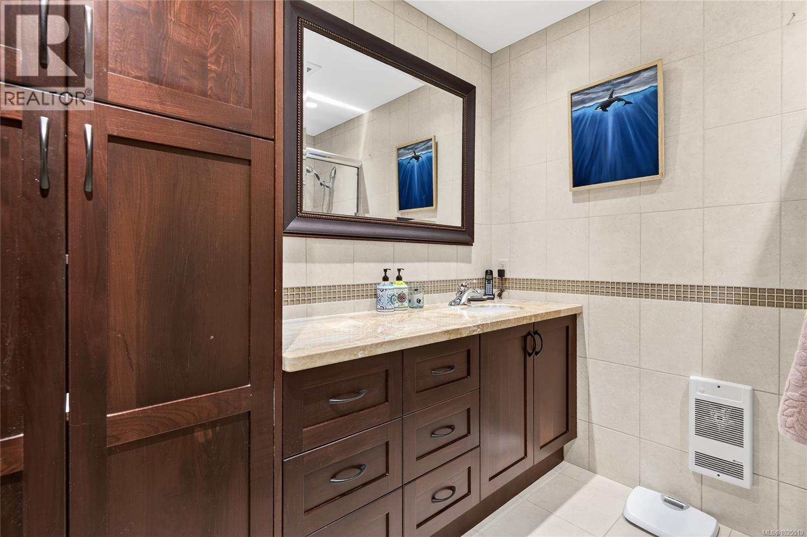 118 1807 Beaufort Ave, Comox