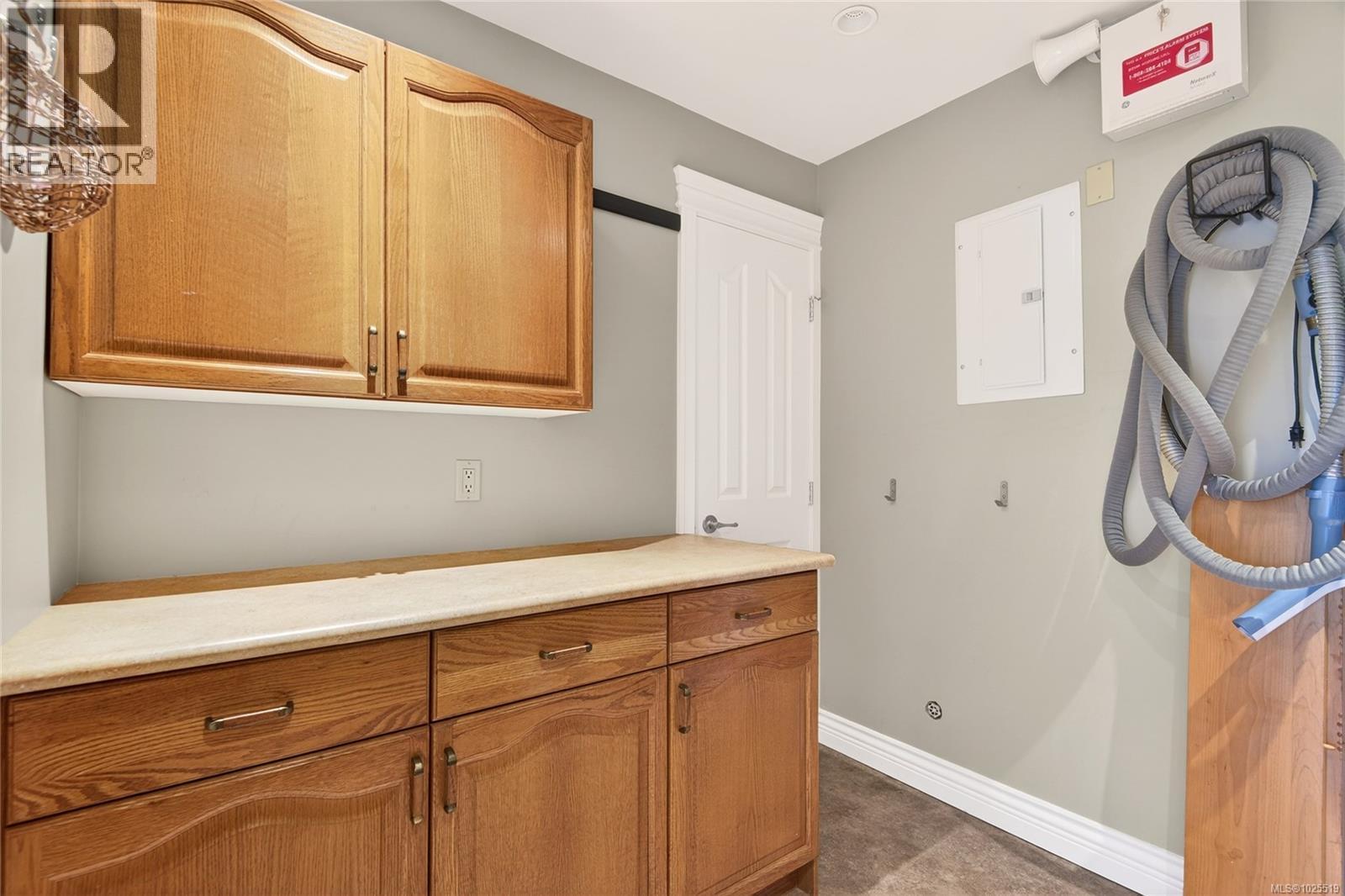 118 1807 Beaufort Ave, Comox