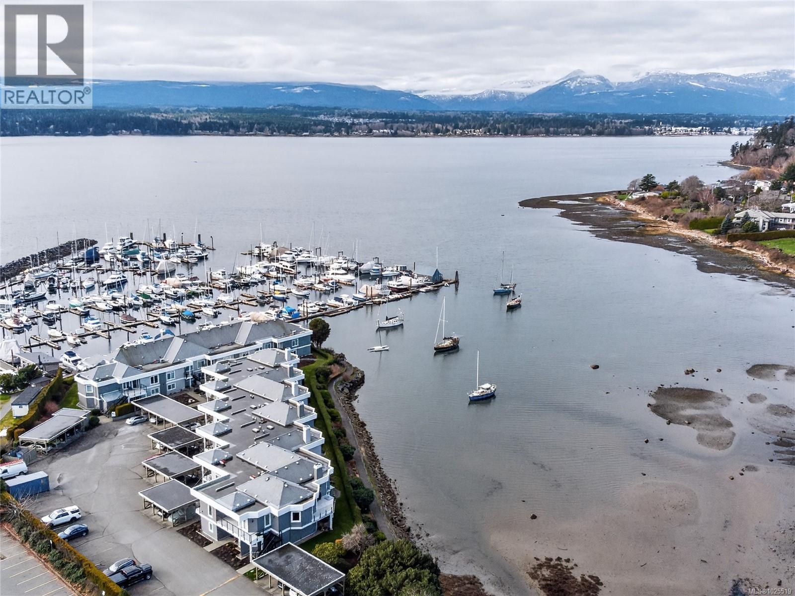 118 1807 Beaufort Ave, Comox