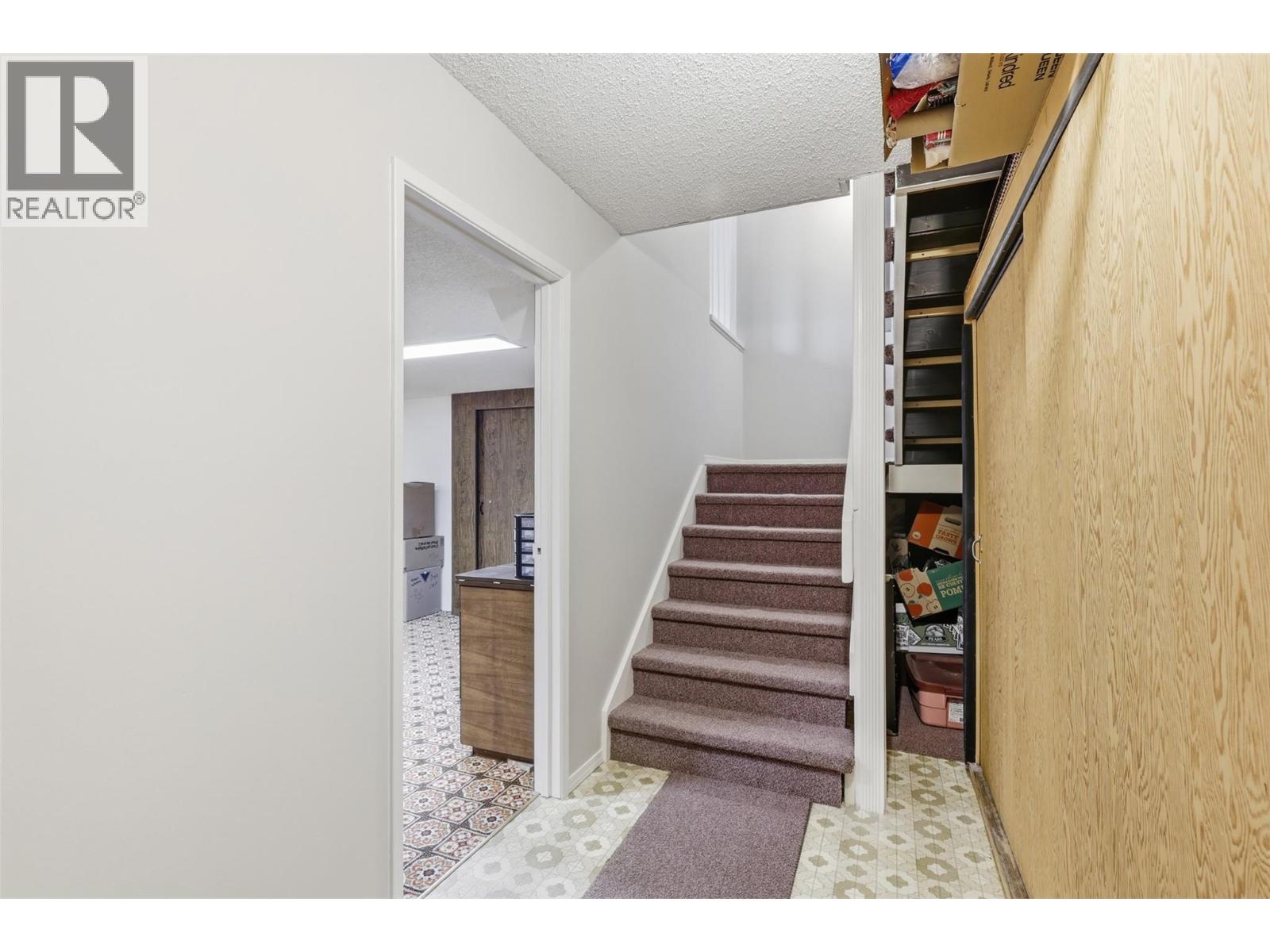 1555 SUMMIT Drive Unit# 14, Kamloops