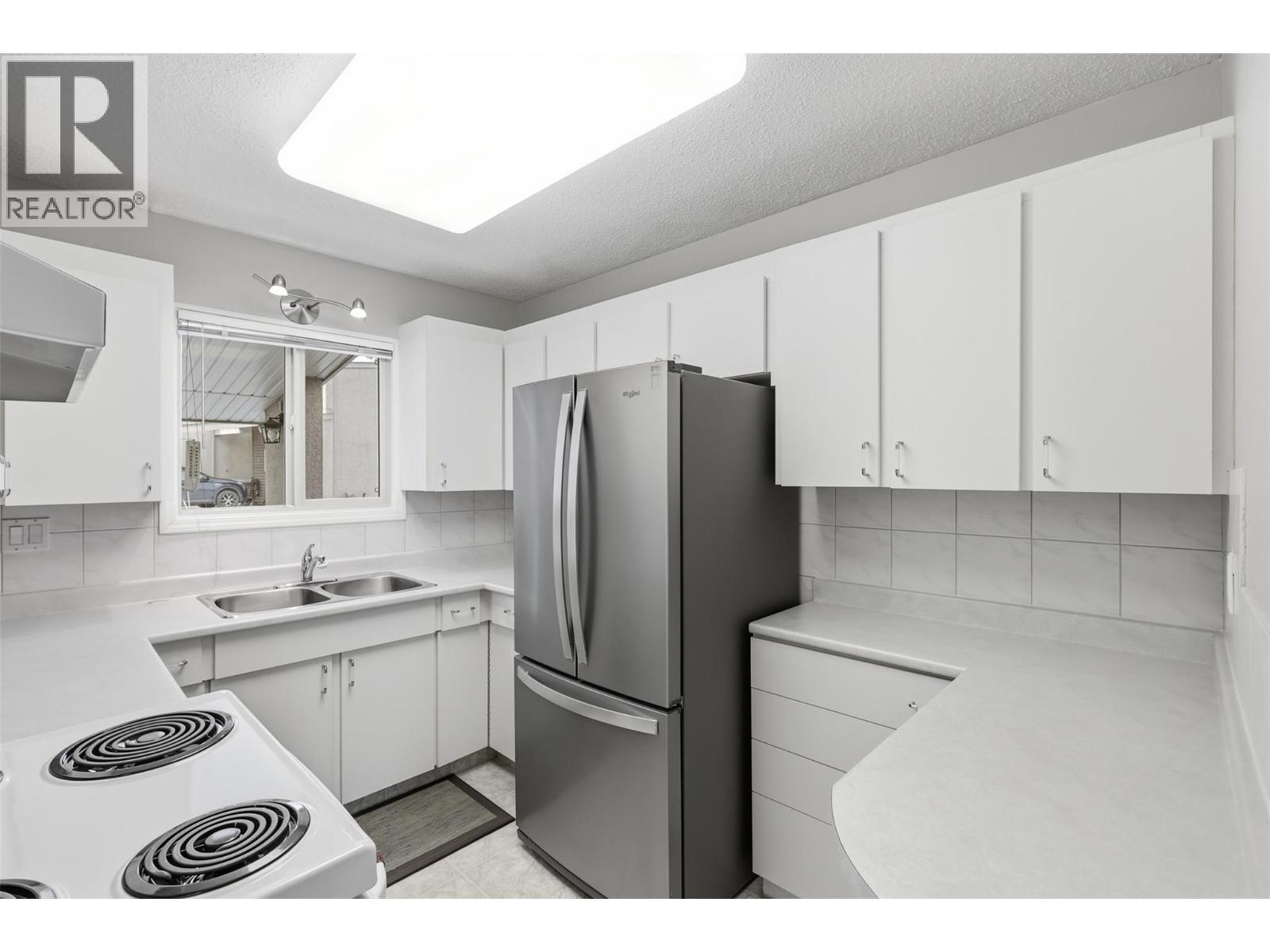 1555 SUMMIT Drive Unit# 14, Kamloops