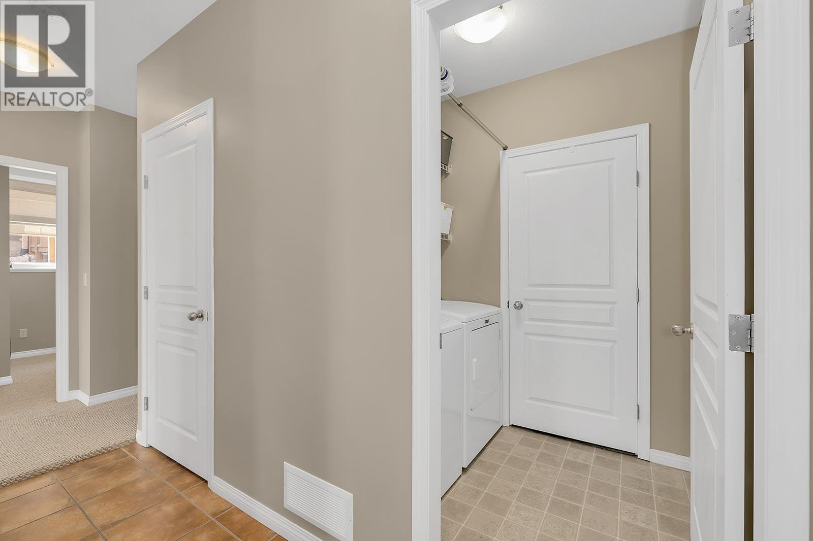  2040 Spyglass Way, West Kelowna