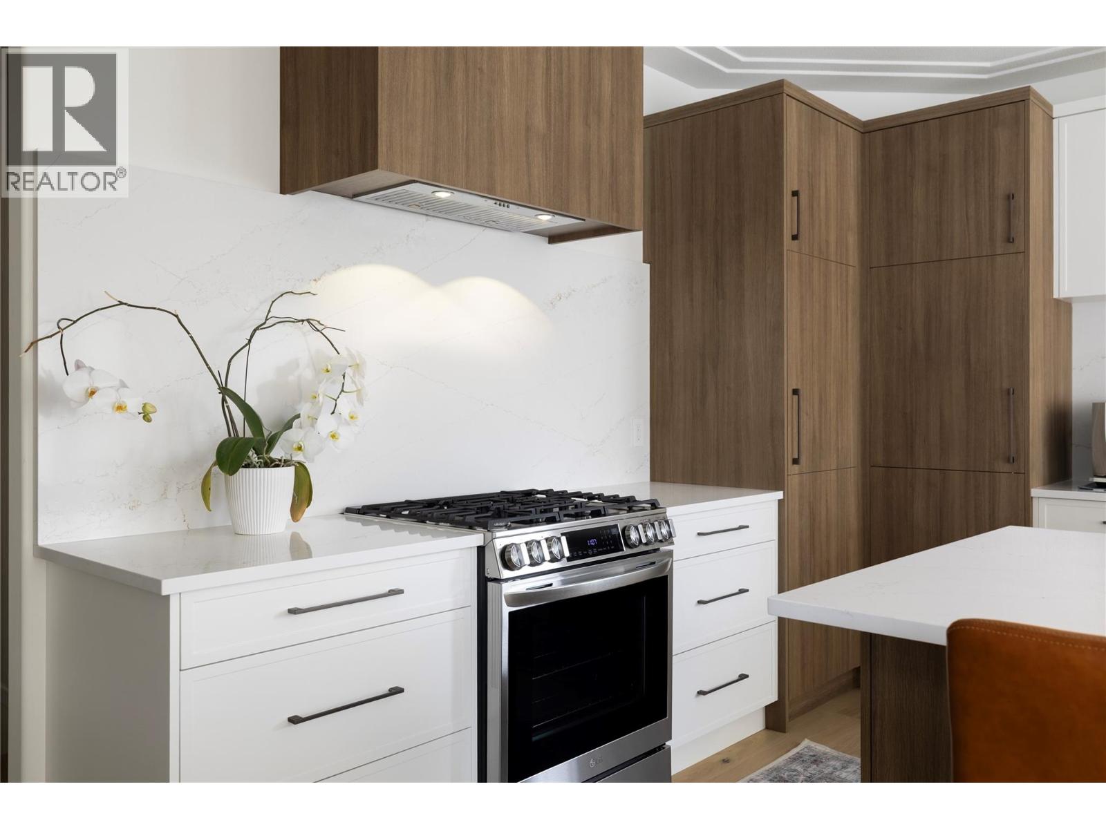  2102 Lillooet Court, Kelowna