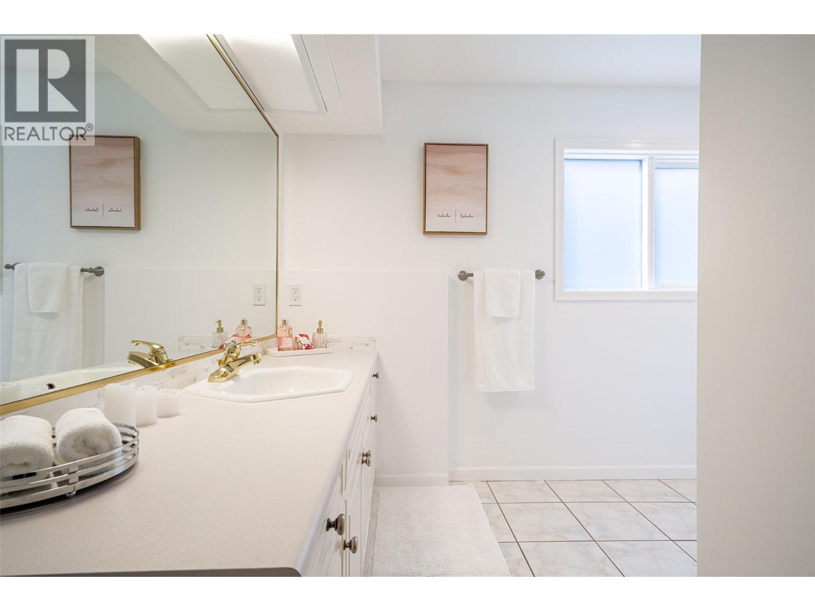  2102 Lillooet Court, Kelowna