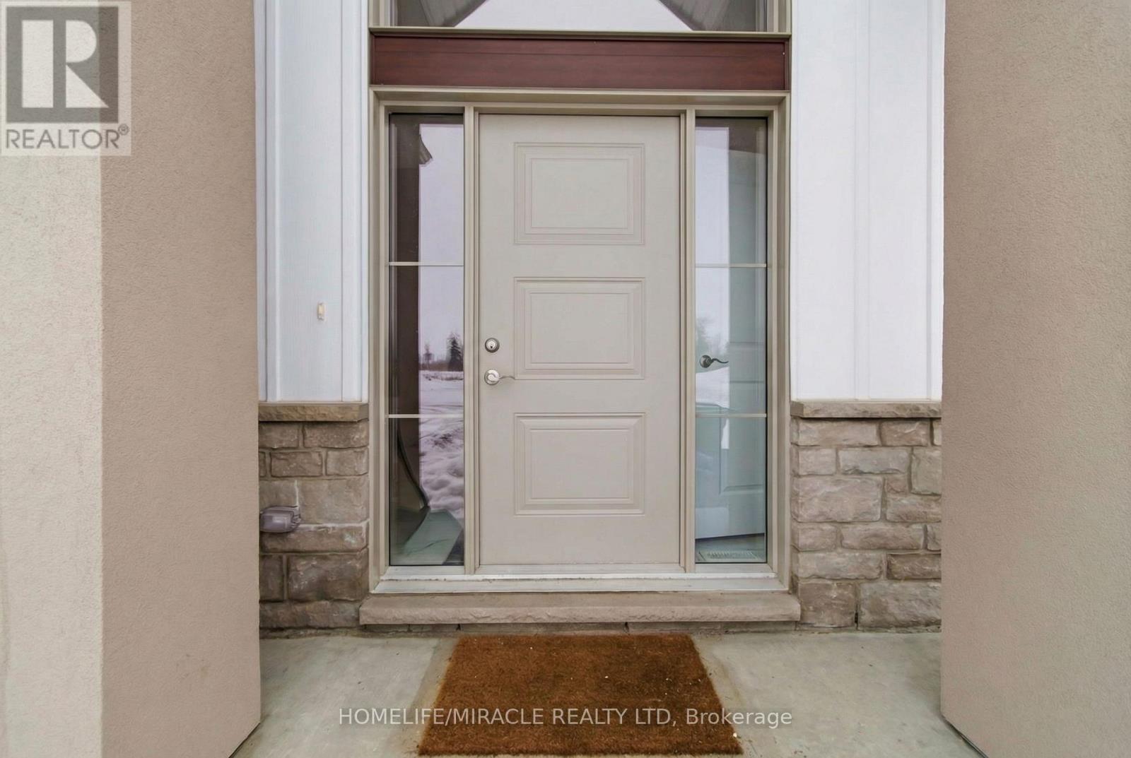 201 DEMPSEY DRIVE - Photo 4 of 11, Stratford, Ontario