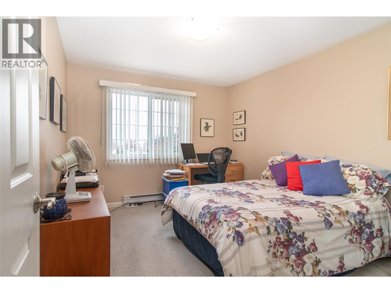 307 945 Lawrence Avenue, Kelowna