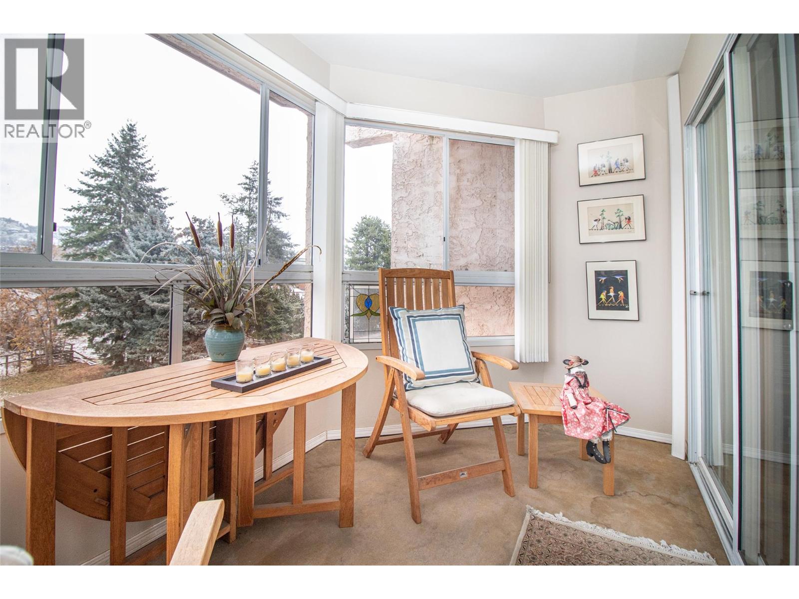 307 945 Lawrence Avenue, Kelowna