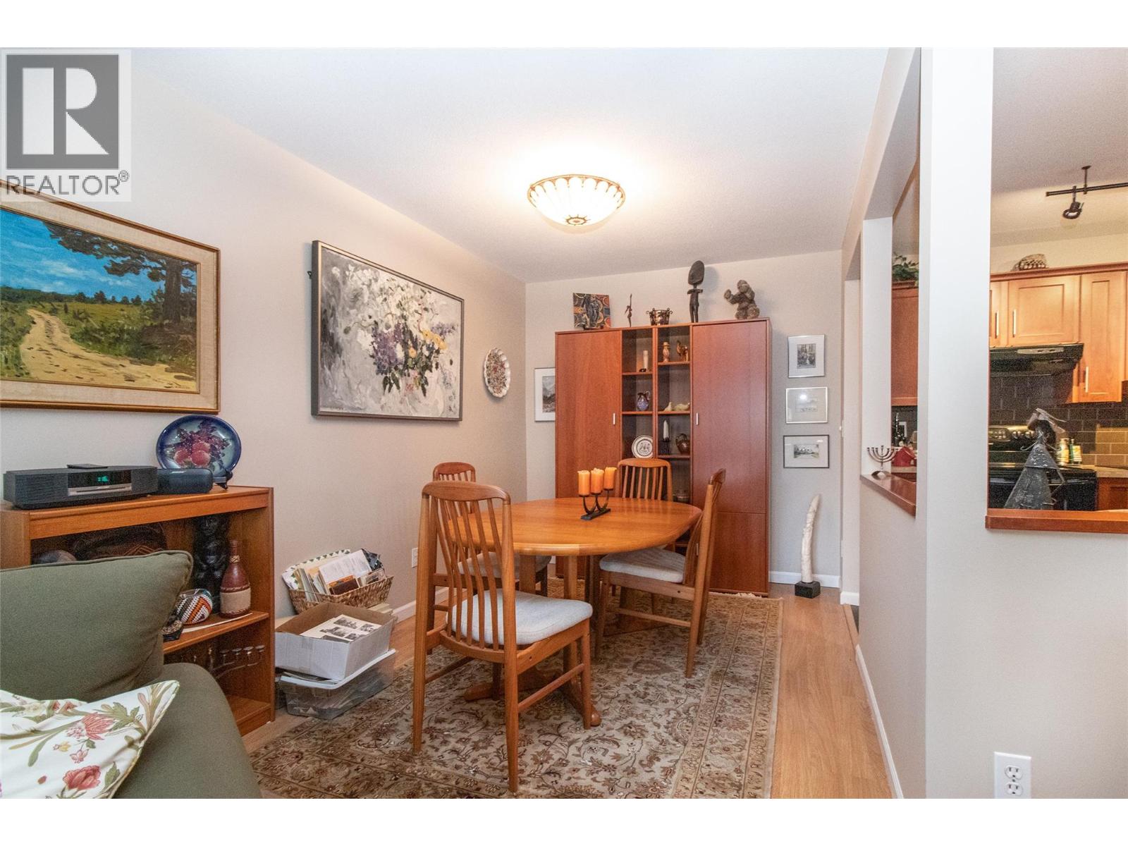 307 945 Lawrence Avenue, Kelowna