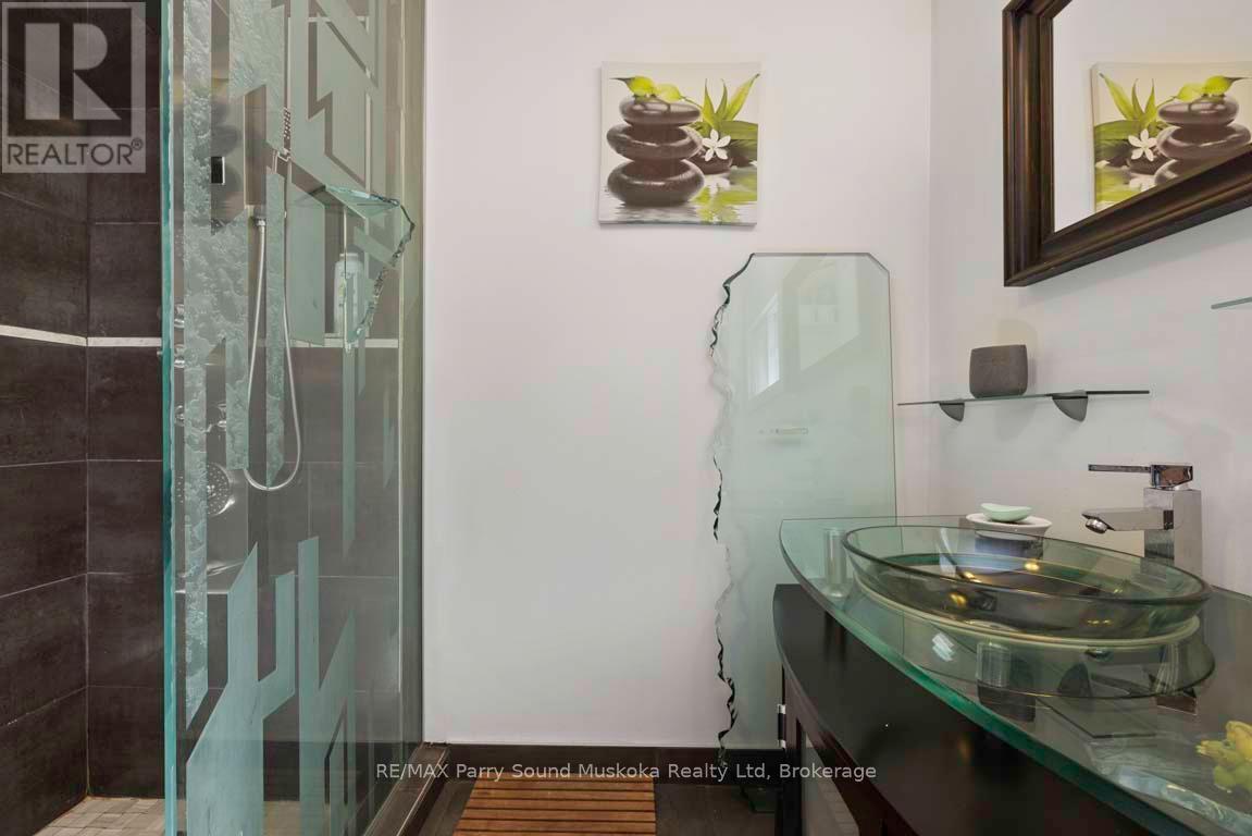 Large walk-in shower, custom glass