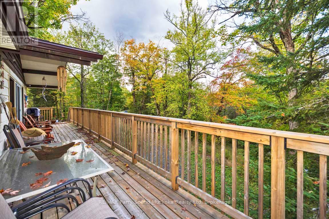 Private sundeck wrapped in nature