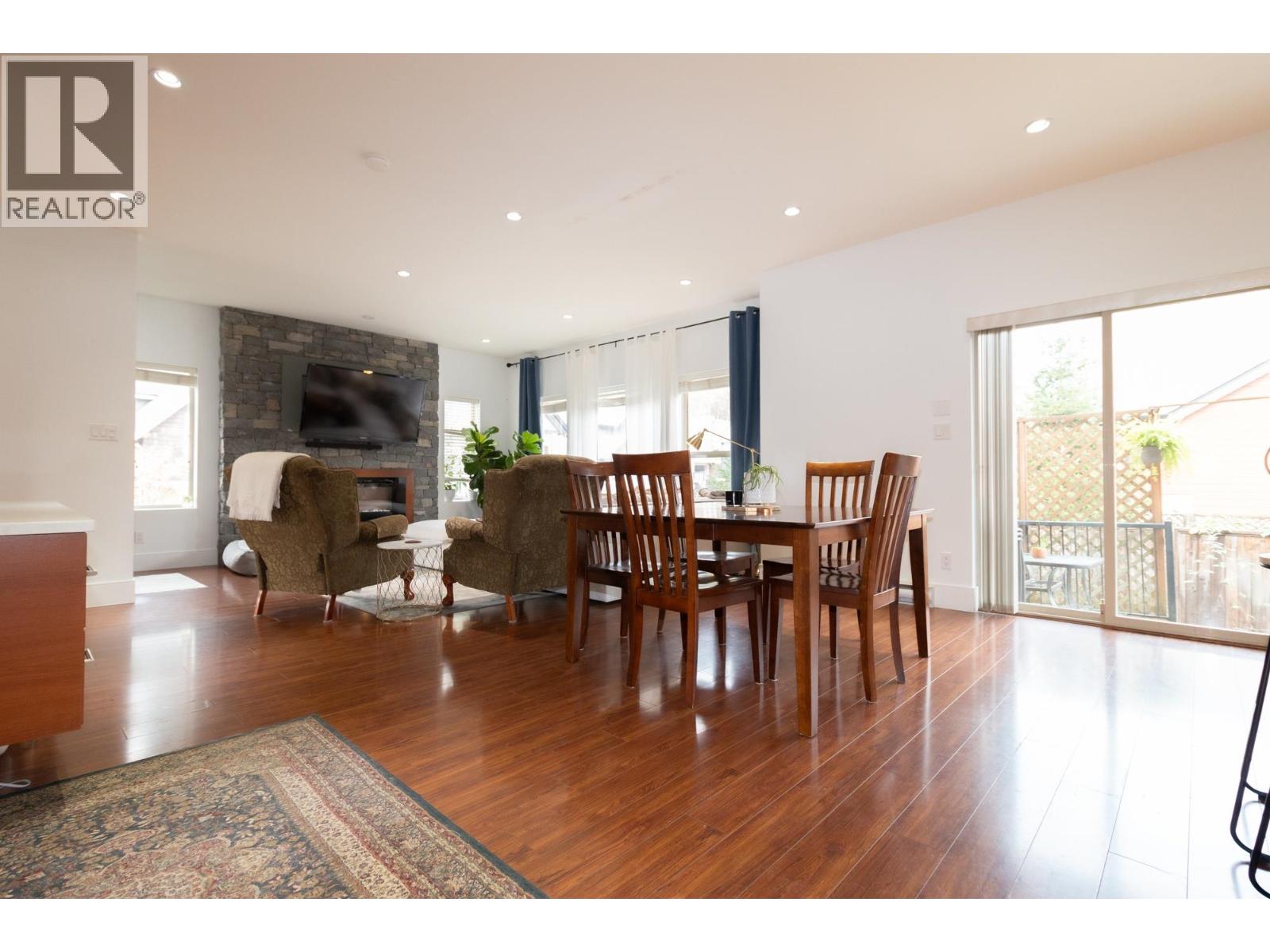 39010 KINGFISHER ROAD, Squamish