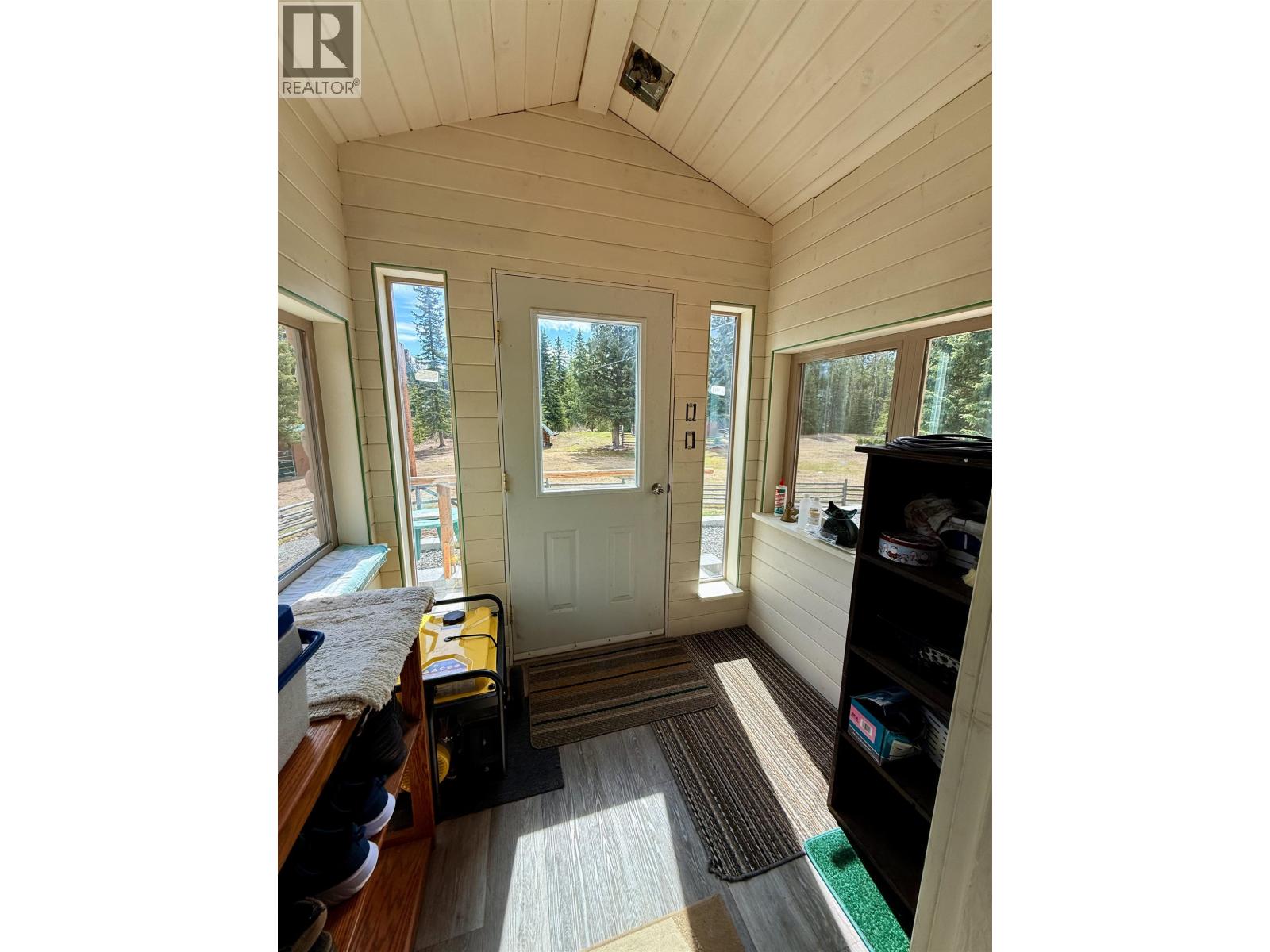 2875 SPOUT LAKE ROAD - 38