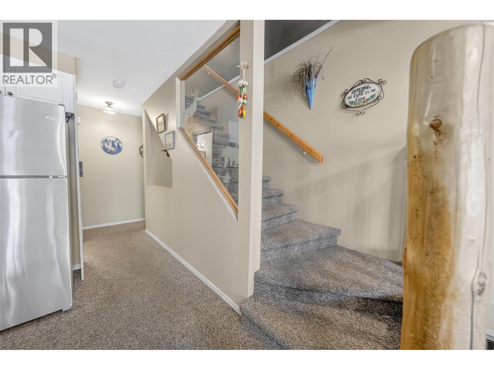 #438 400 Riverside Way - 21