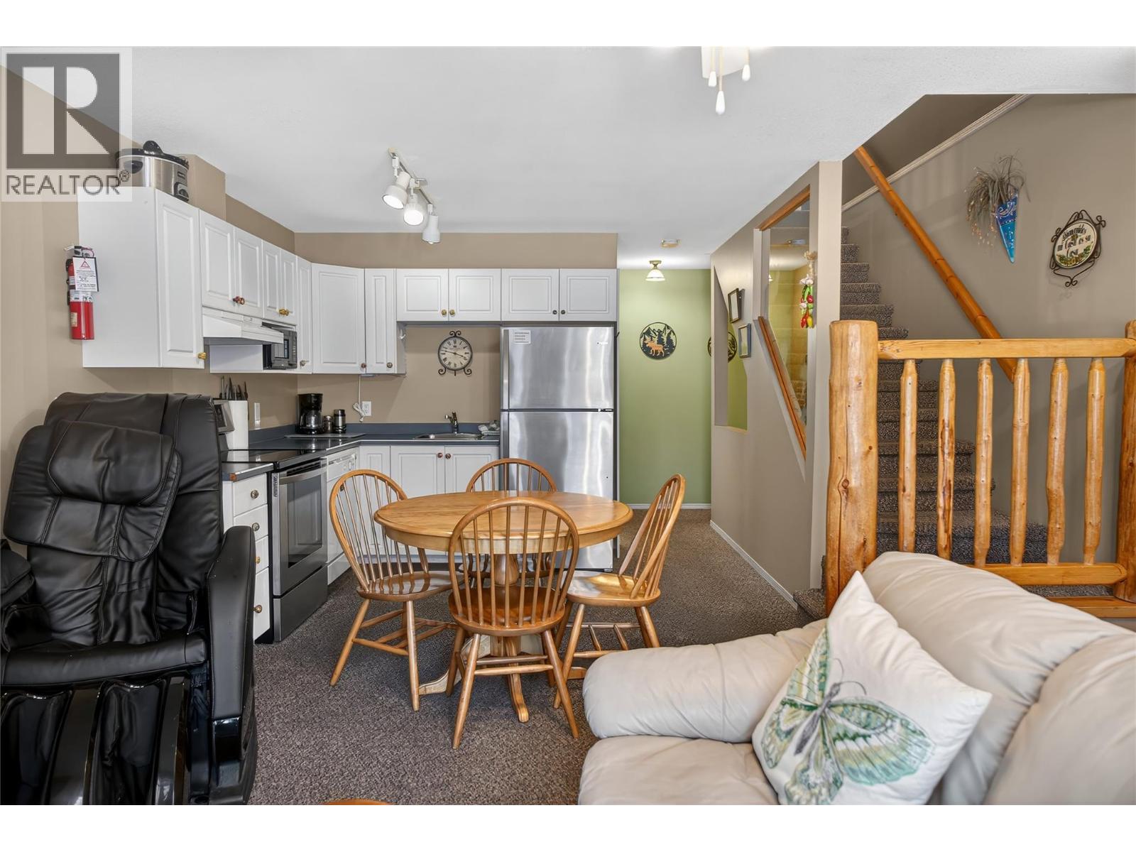 #438 400 Riverside Way - 13