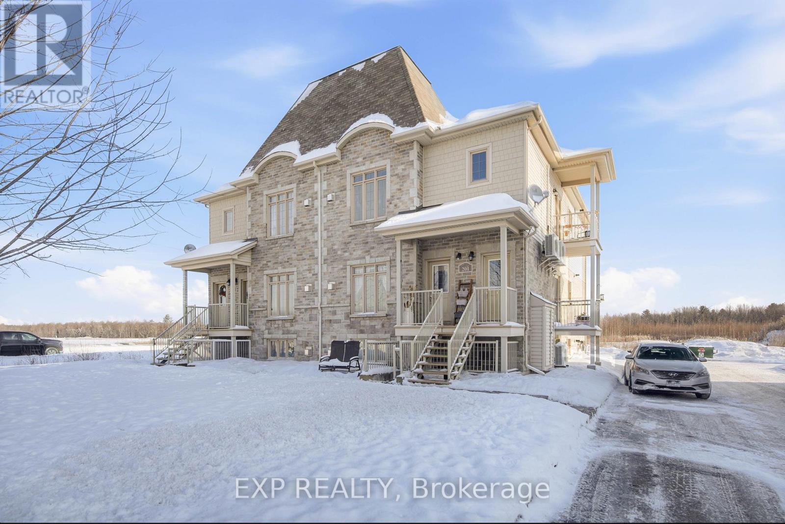 #3 201 BOURDEAU BOULEVARD - 1