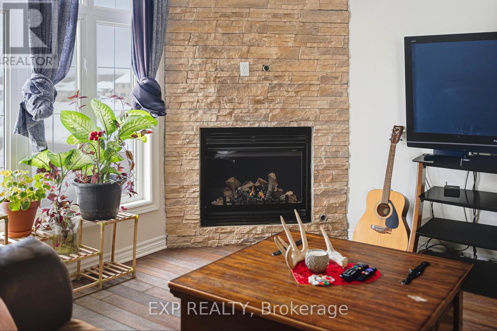 #3 201 BOURDEAU BOULEVARD - 11