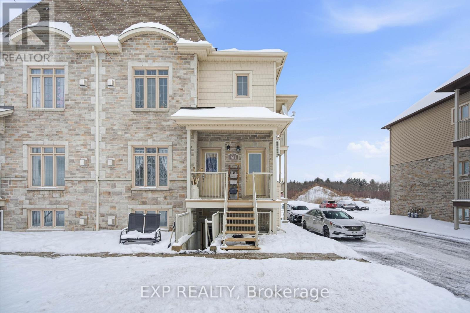 #3 201 BOURDEAU BOULEVARD - 2