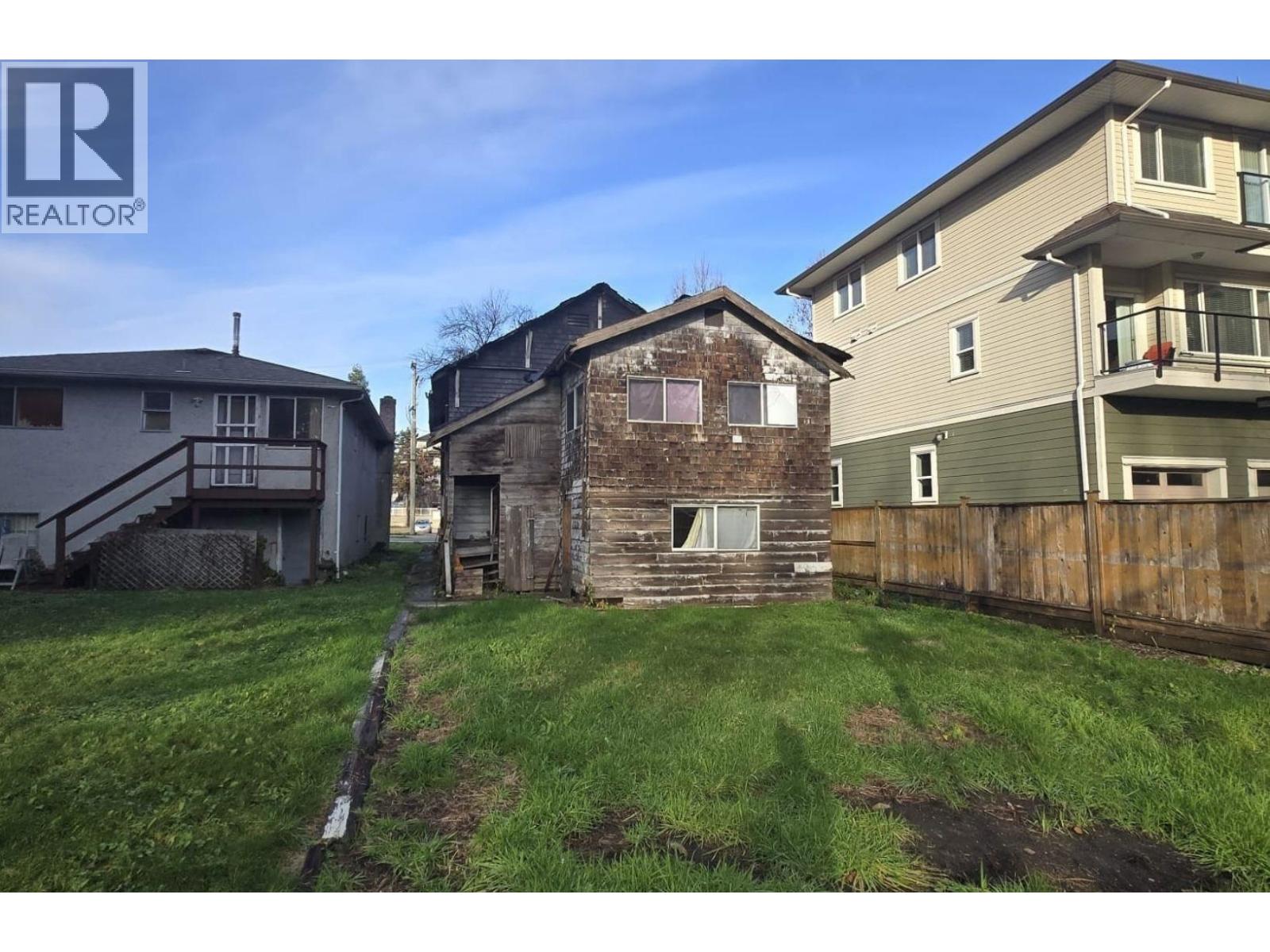 2272 KELLY AVENUE, Port Coquitlam