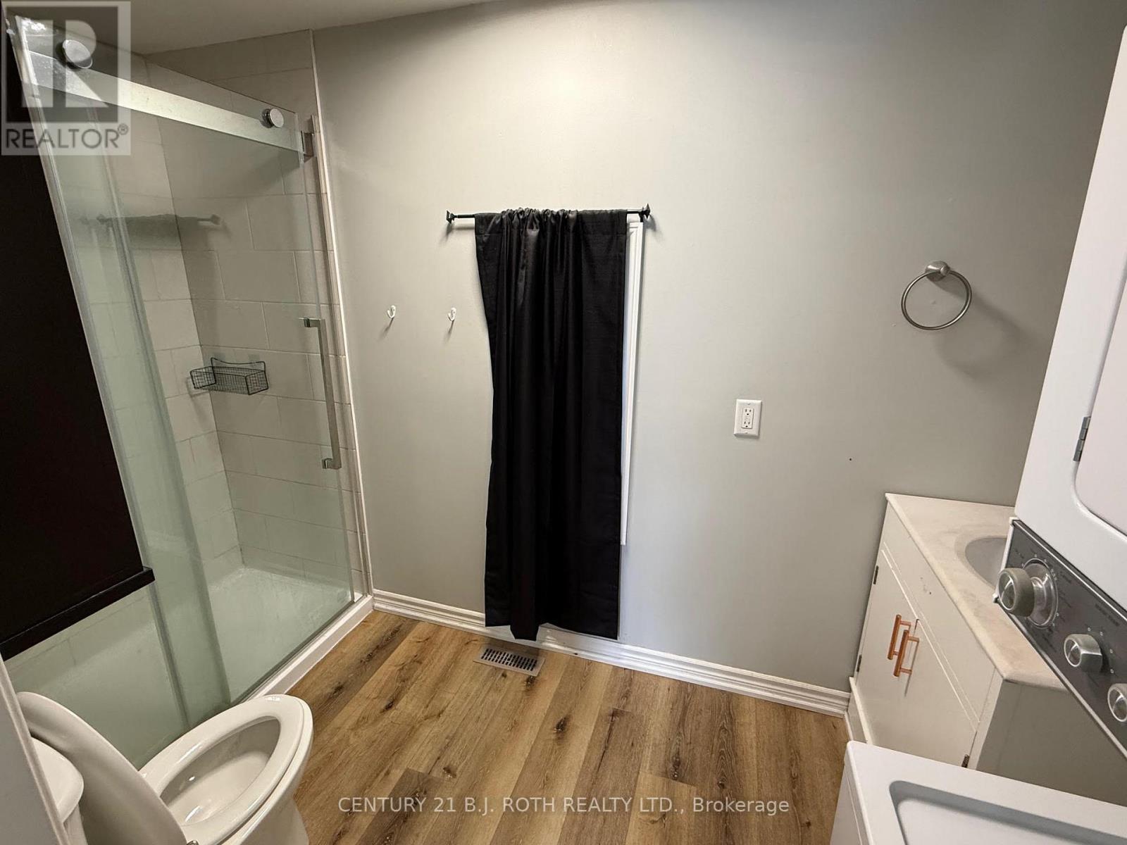 22 CAROLINE STREET - Photo 4 of 7, Barrie (Allandale Centre), Ontario