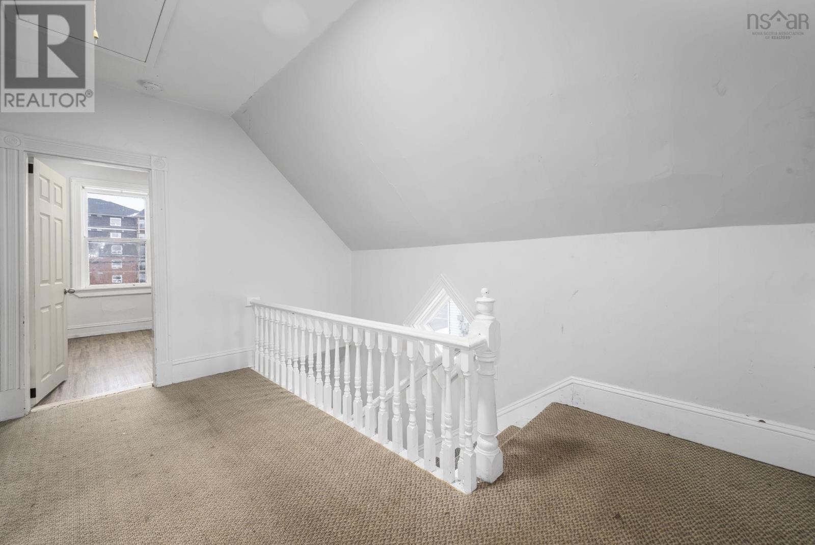 Property 21 of 49 of 62 Young Street