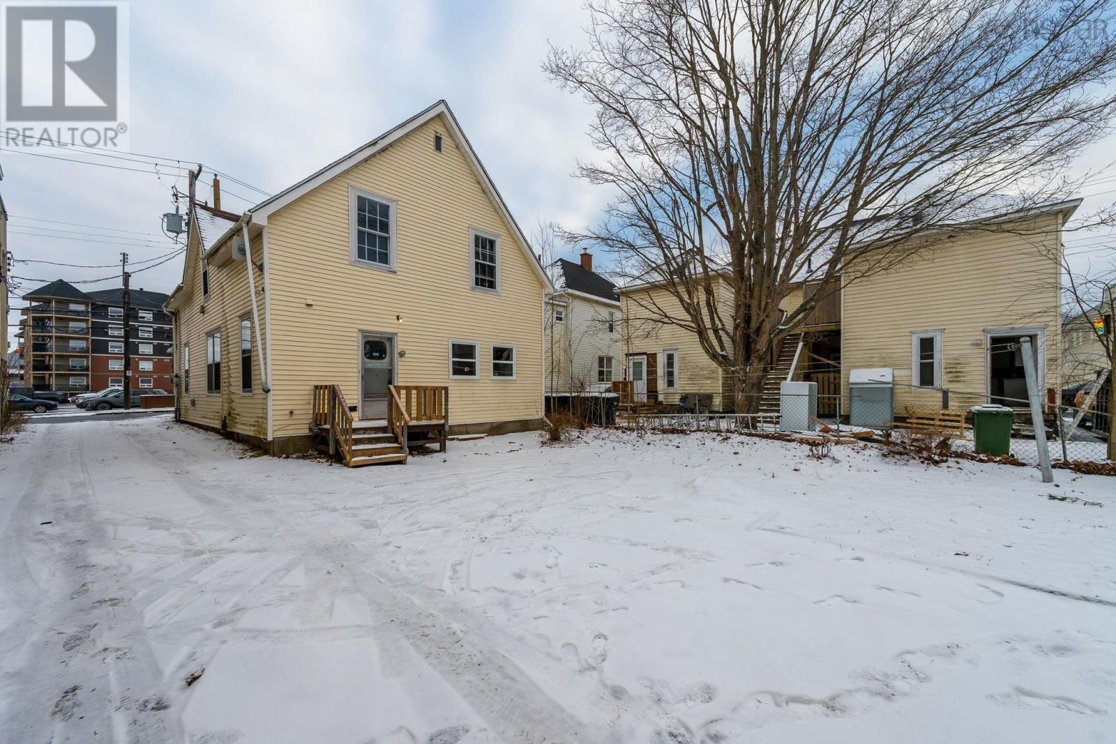 Property 47 of 49 of 62 Young Street