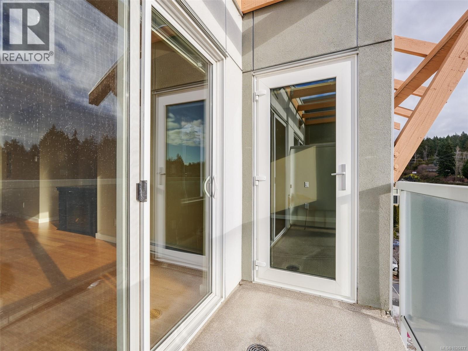 #404 611 BROOKSIDE RD - 33