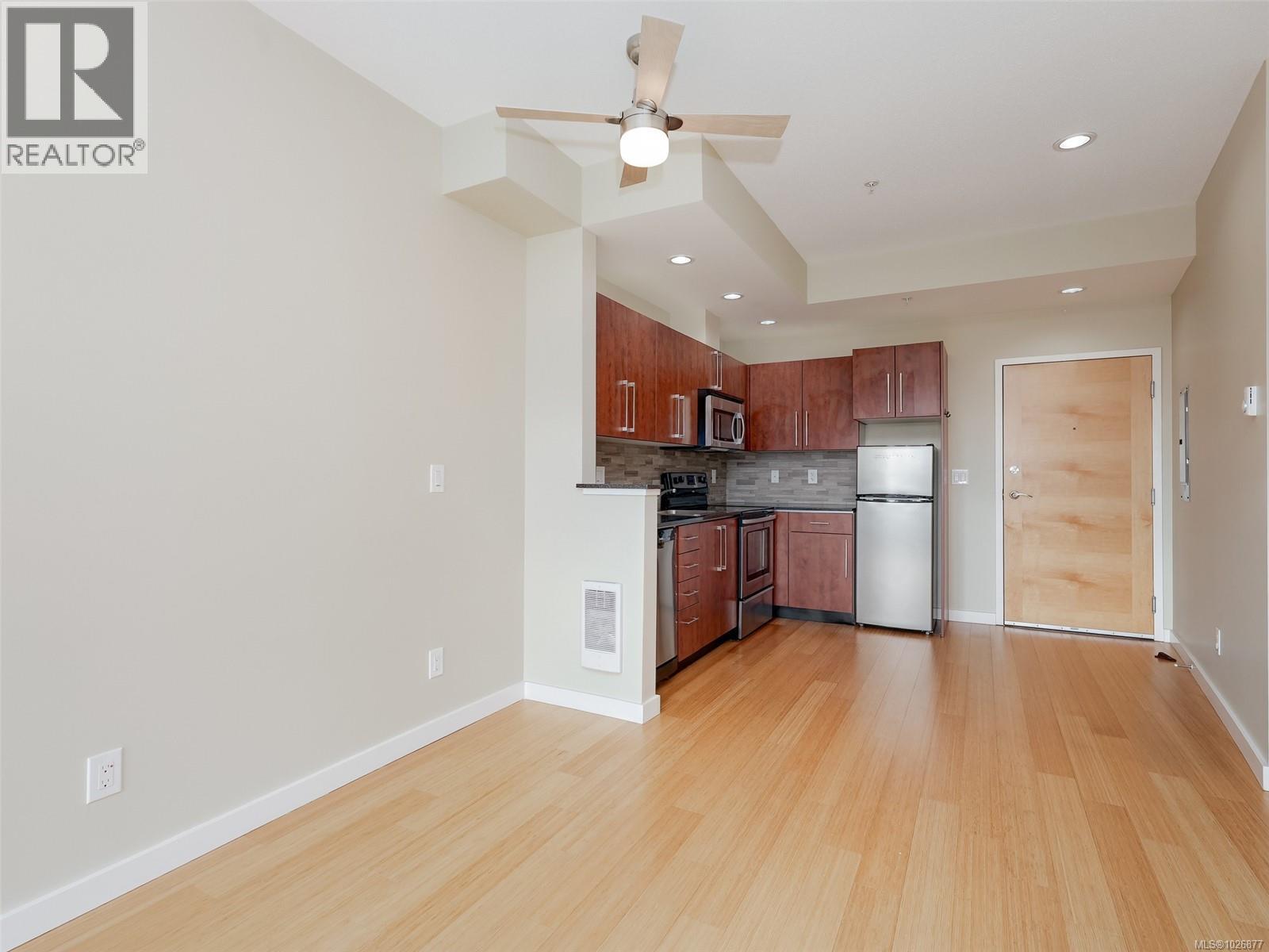 #404 611 Brookside Rd - 23