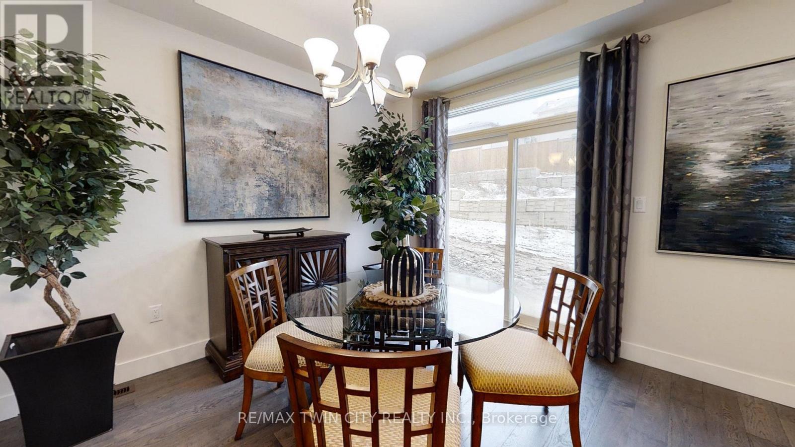 163 JULIE CRESCENT - 11