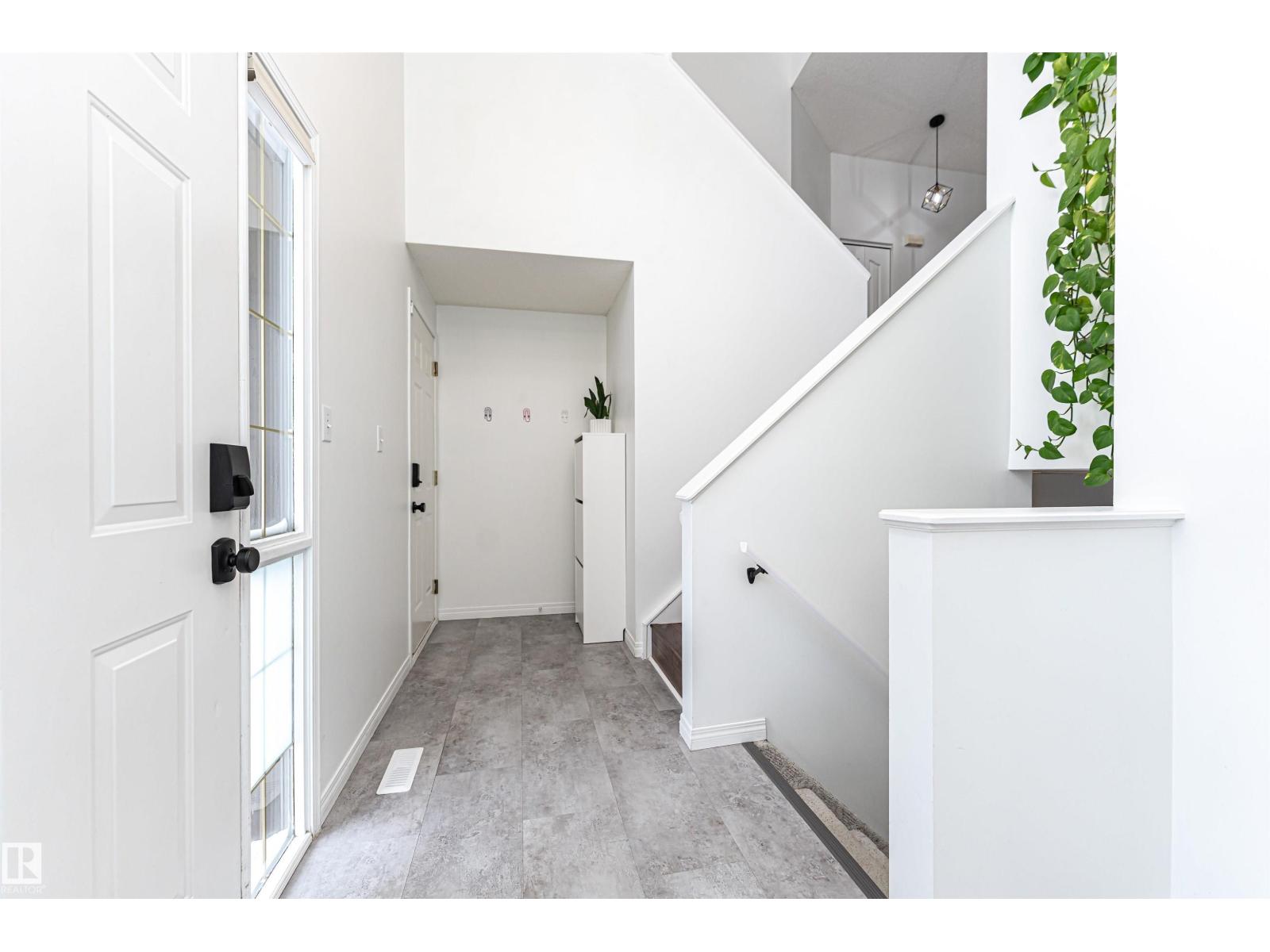 58 DUROCHER ST - Photo 5 of 71, St. Albert, Alberta