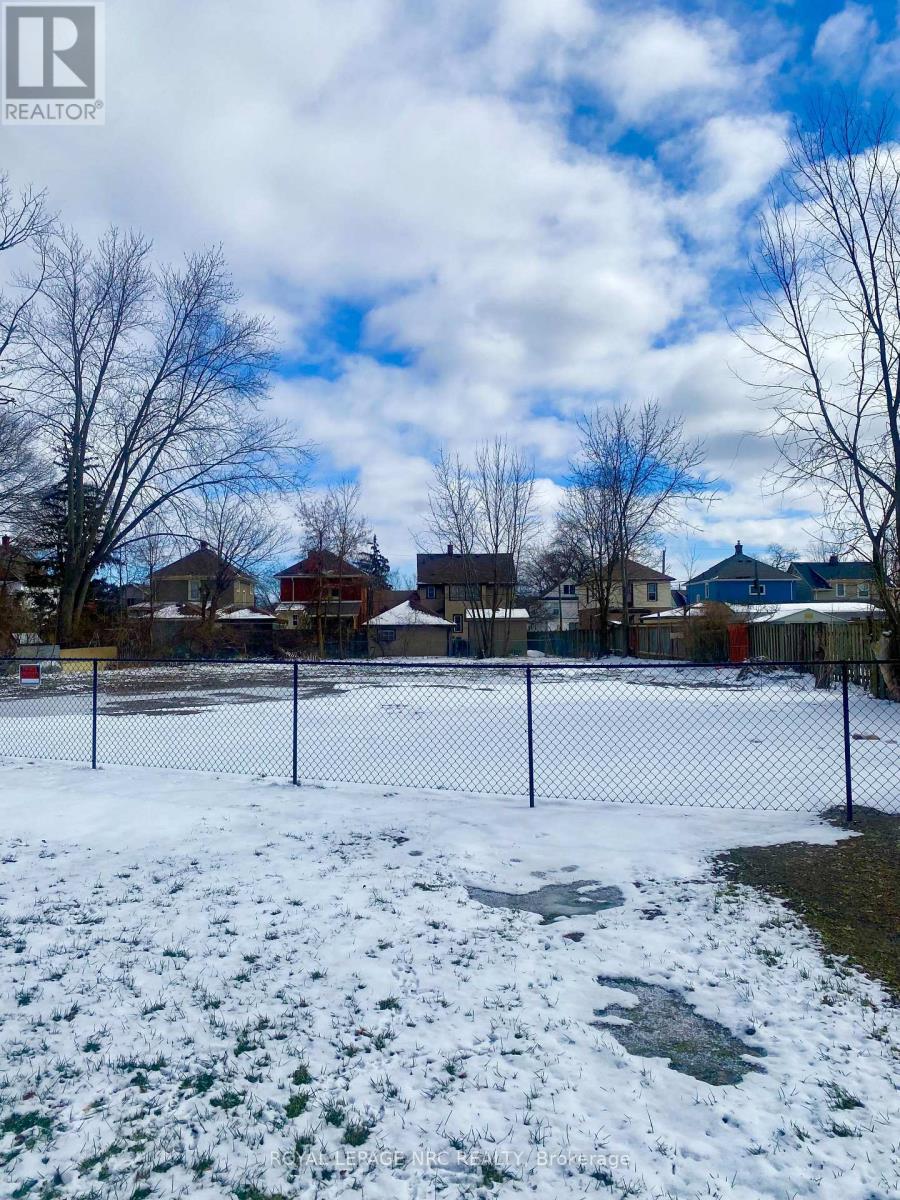 45 RIVERSIDE DRIVE - Photo 2 of 5, Welland (Broadway), Ontario