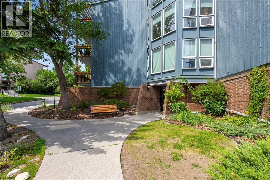 110, 816 89 Avenue SW, Calgary, Alberta