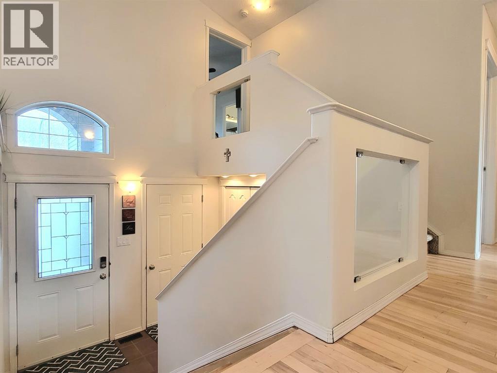 1103 11A Street - Photo 2 of 33, Beaverlodge, Alberta