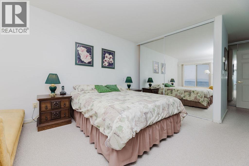 222 1585 FIELD ROAD, Sechelt