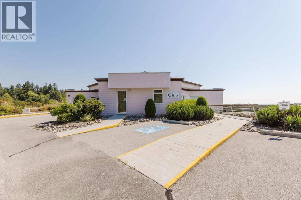 222 1585 FIELD ROAD, Sechelt