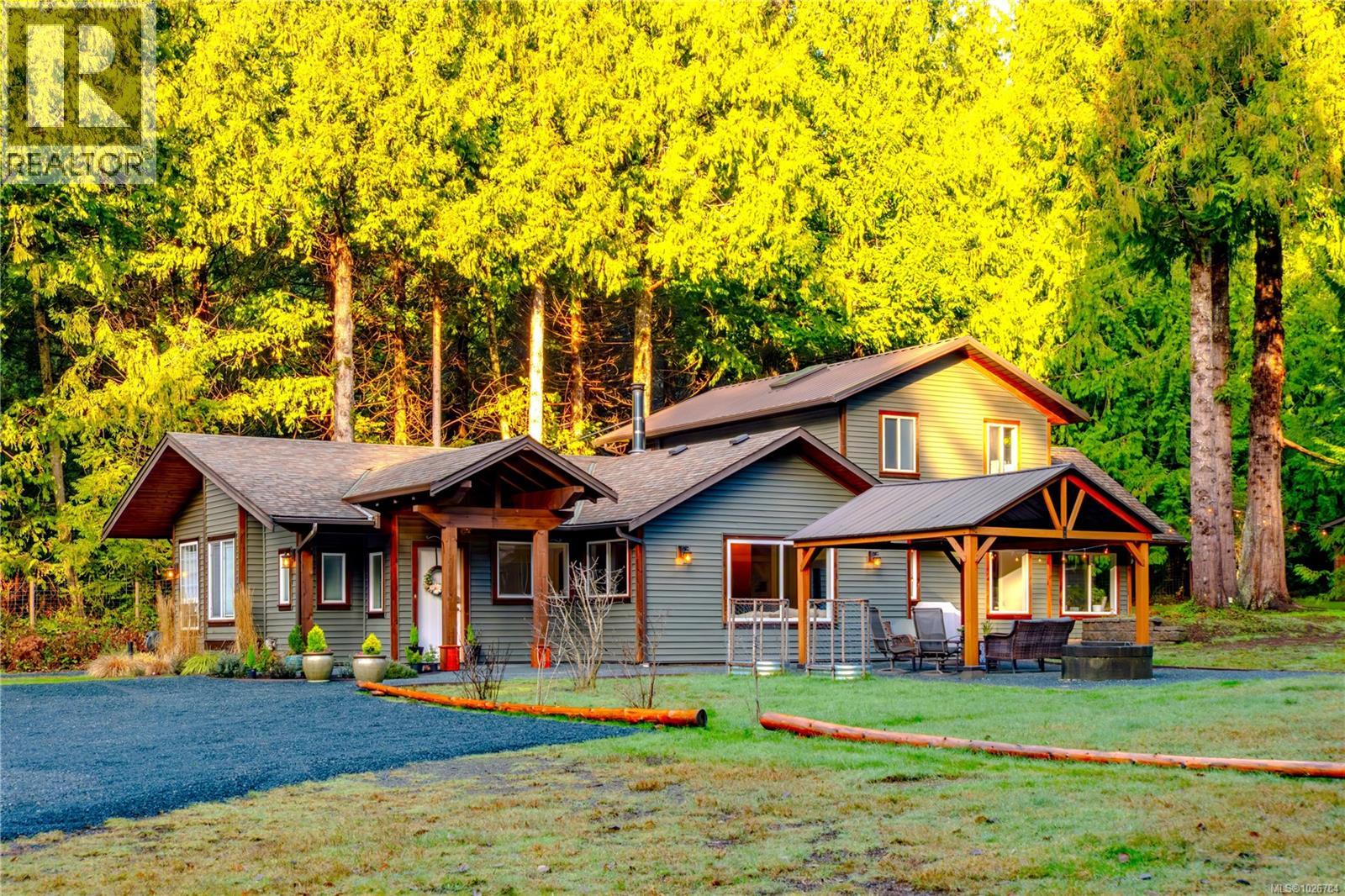 375 Baylis Rd, Qualicum Beach