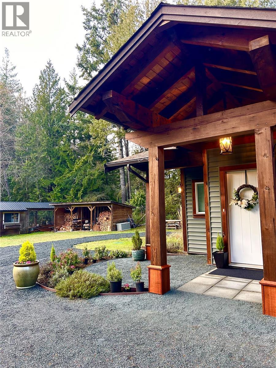 375 Baylis Rd, Qualicum Beach