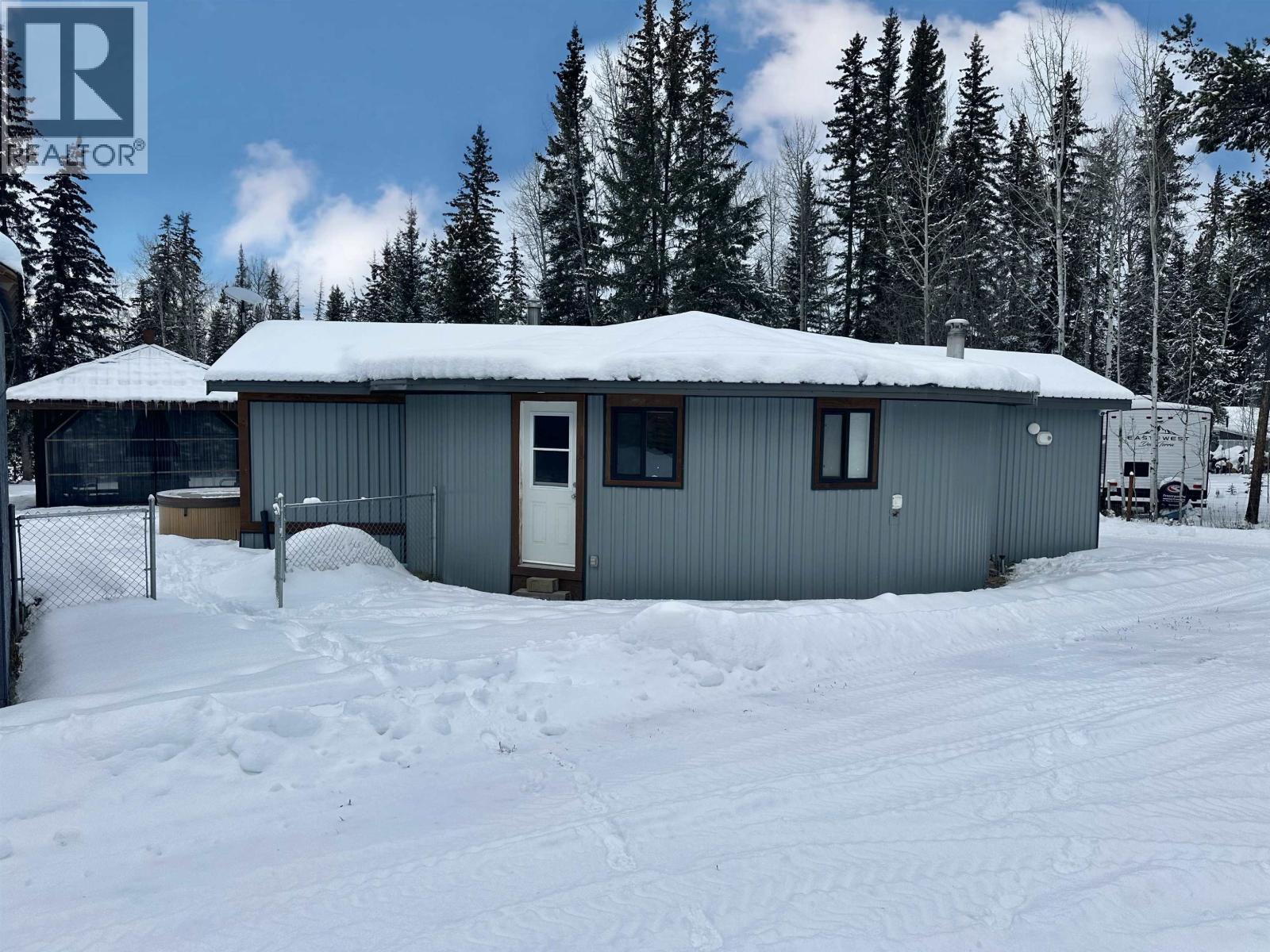 772 S GREEN LAKE ROAD - 33