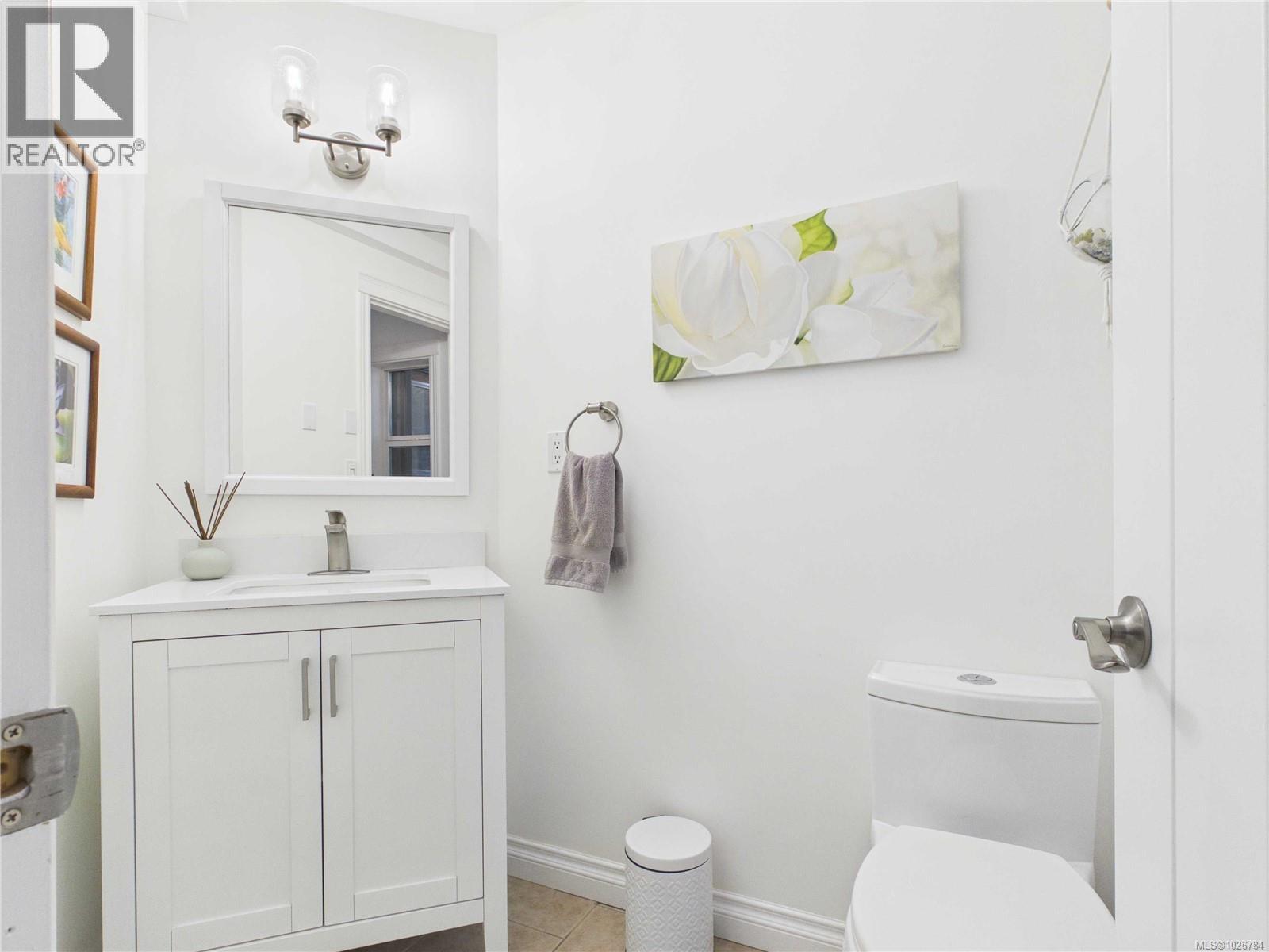 375 Baylis Rd, Qualicum Beach