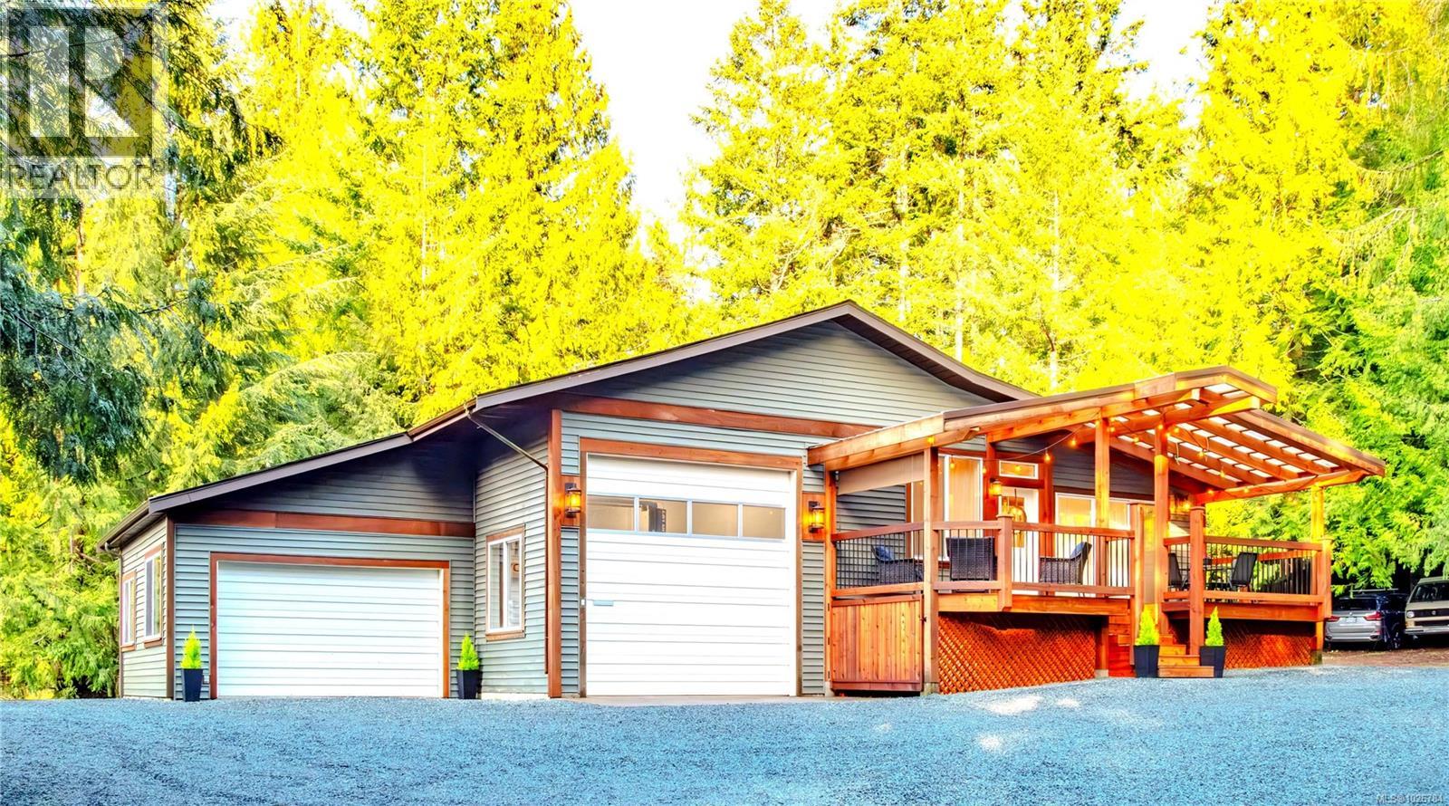 375 Baylis Rd, Qualicum Beach