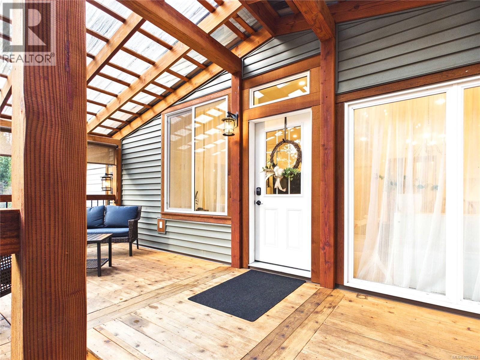 375 Baylis Rd, Qualicum Beach