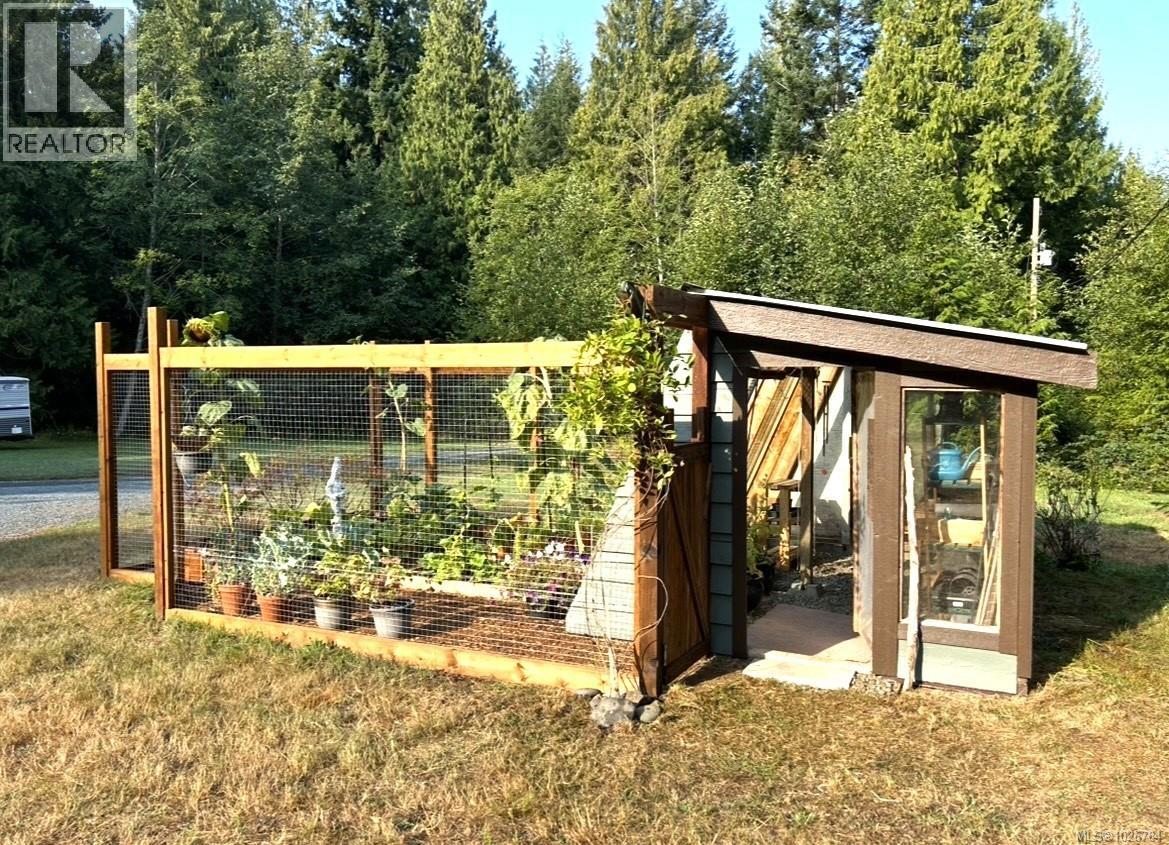 375 Baylis Rd, Qualicum Beach