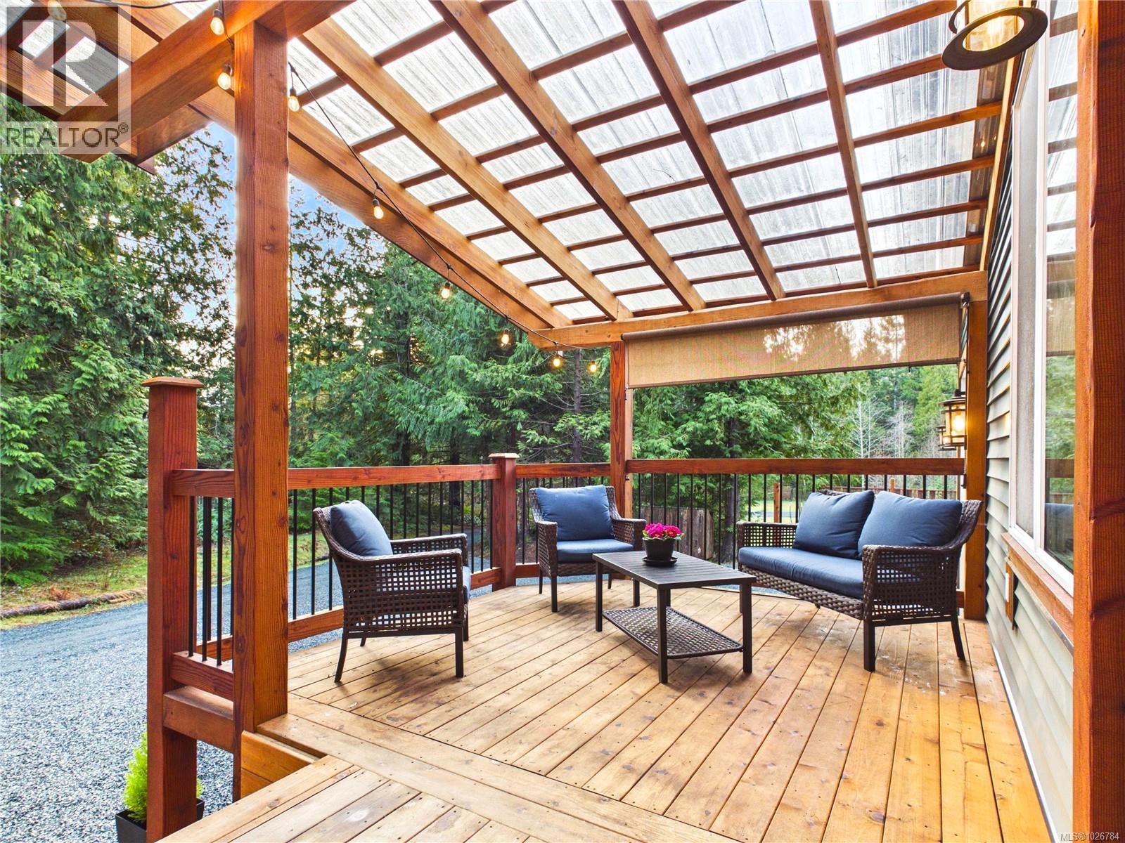 375 Baylis Rd, Qualicum Beach