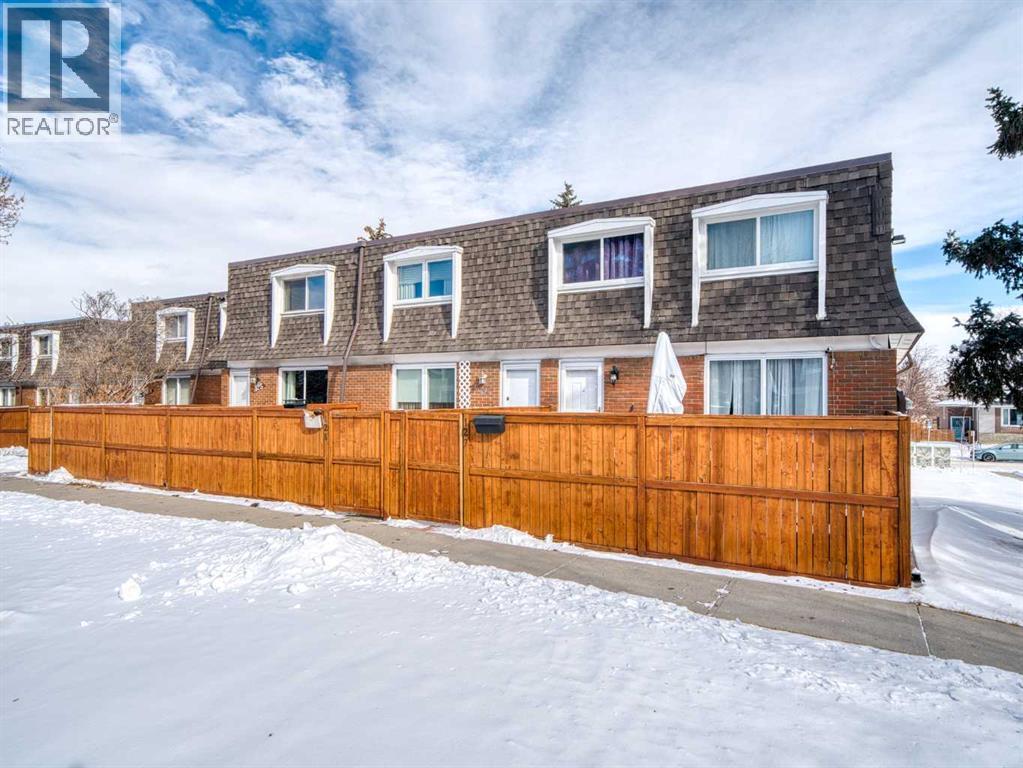 Single Family House for Sale in   Canterbury Drive SW Canyon Meadows Calgary 