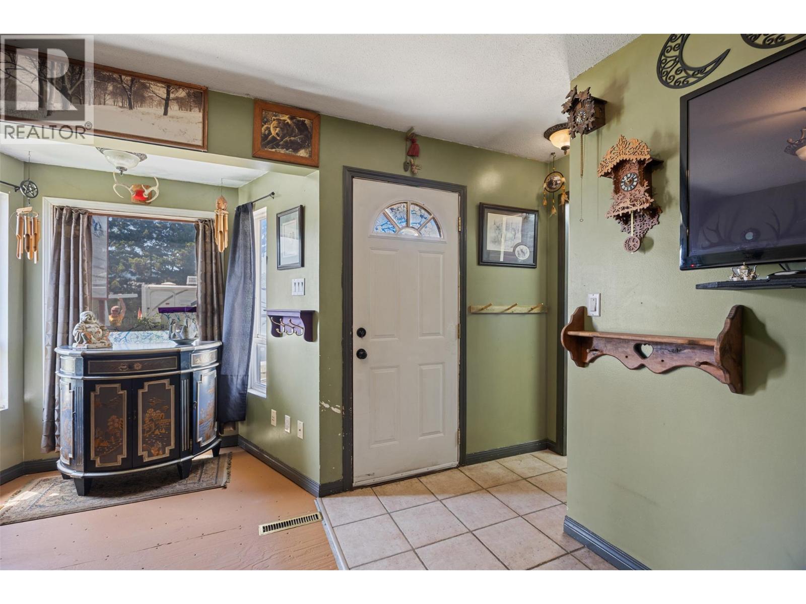  2287 Granite Avenue, Merritt