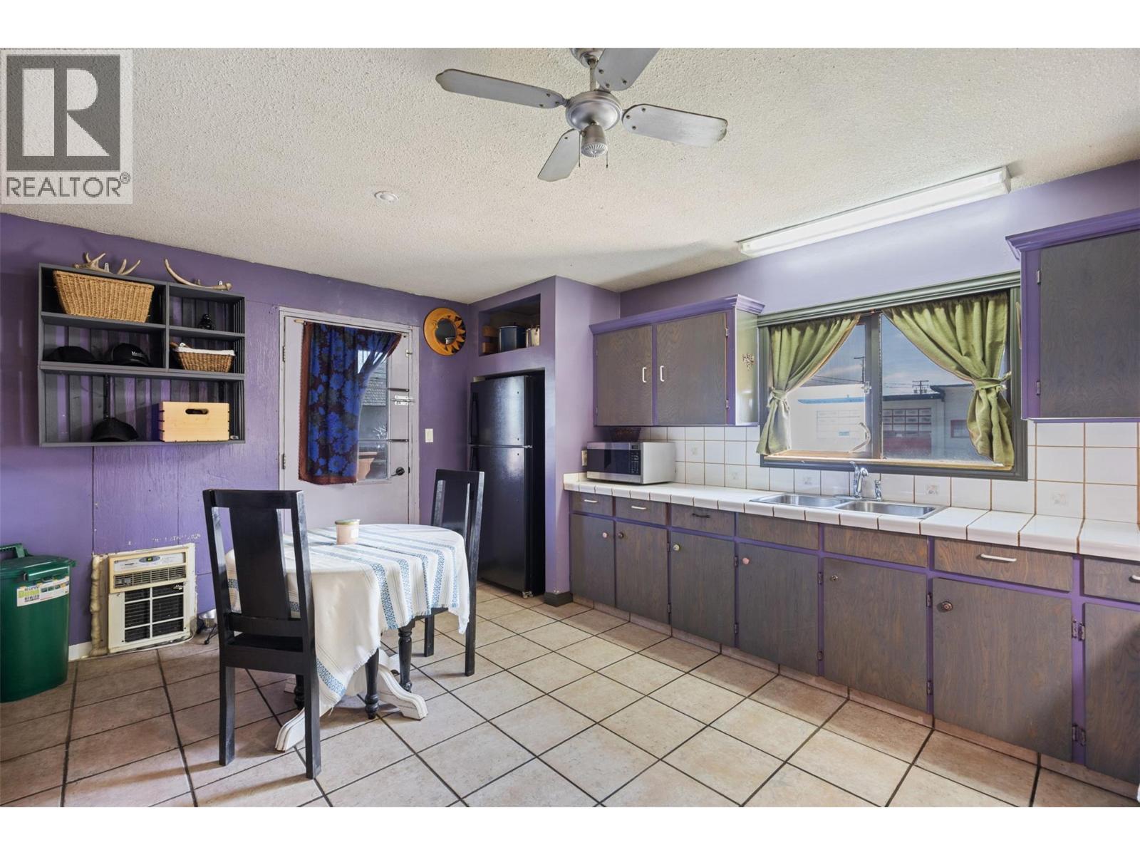  2287 Granite Avenue, Merritt